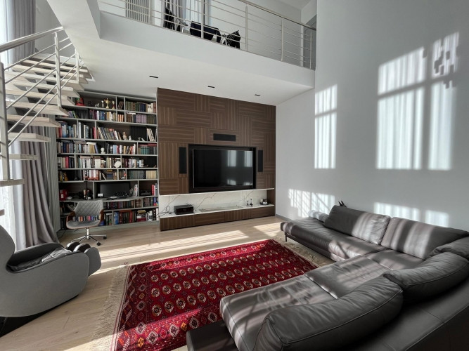 Pārdod 2 stāvīgu penthausa tipa dzīvokli!  Ekskluzīvs dzīvoklis, kas atrodas ēkas 3. un 4. Jūrmala - foto 3