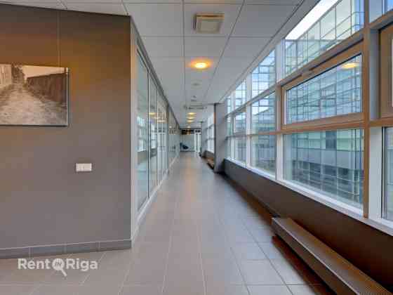 Офисные помещения класса B улицe Муксалас, бизнес-центр European Trade Center  Сдаются Rīga