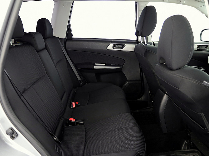 Subaru Forester Comfort ATM 2.0 110kW Tallina - foto 7