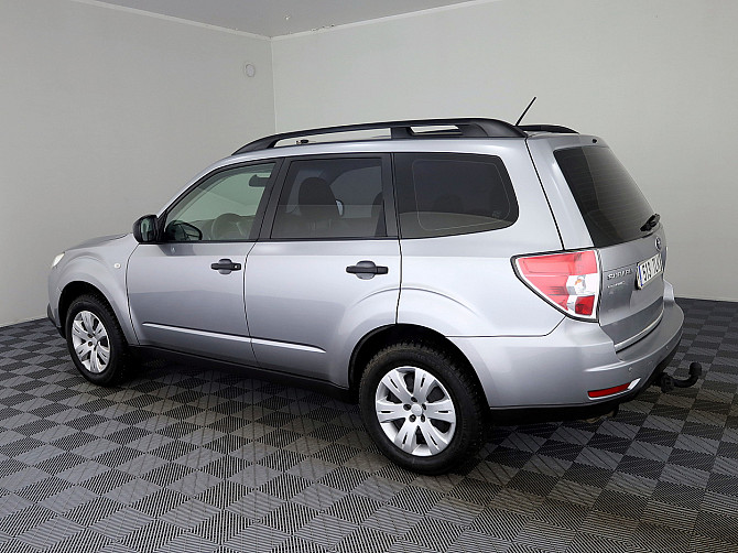 Subaru Forester Comfort ATM 2.0 110kW Tallina - foto 4
