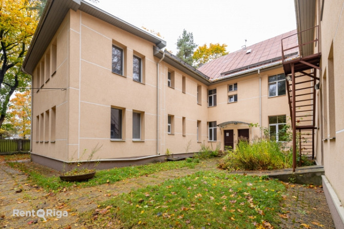 Iegādei tiek piedāvāts nekustamais īpašums Kapseļu ielā.  Īpašums sastāv no zemes gabala Rīga - foto 2