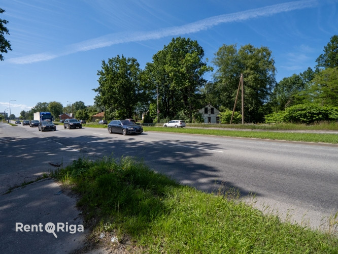 Zeme K. Ulmaņa gatves malā ar potenciālu piebrauktuvi no K. Ulmaņa gatves.   Adrese  Paltmales Rīga - foto 2