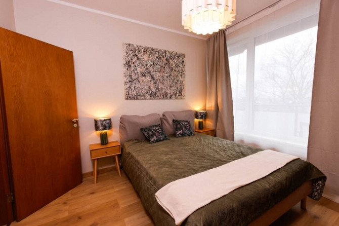 Izīrē gaišu un mājīgu dzīvokli projektā 