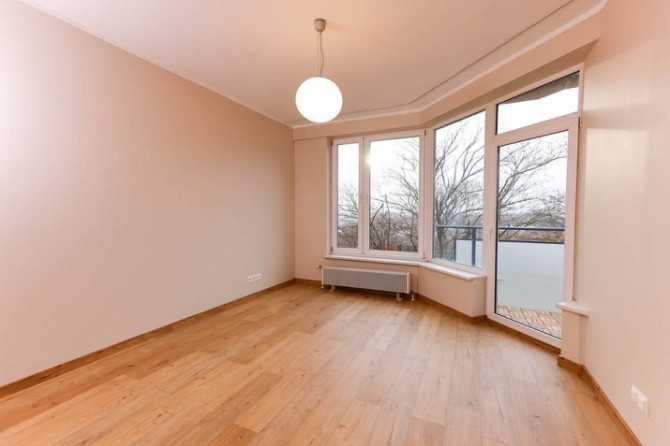 Izīrē gaišu un mājīgu dzīvokli projektā 