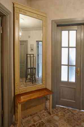 Īrei piedāvā lielisku dzīvokli cilvēkiem, kuri vēlas dzīvot estētiskā vidē. Mājīgs, kluss, silts un  Rīga