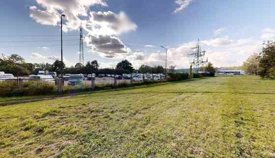 Фасадный земельный участок на улице Бикерниеку!  Предлагается объект, состоящий Rīga