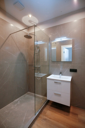 Современная квартира в отреставрированном доме в Агенскалнсе!  В предложении Рига - изображение 7