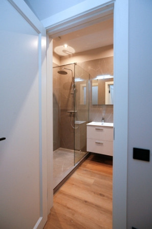 Современная квартира в отреставрированном доме в Агенскалнсе!  В предложении Рига - изображение 9