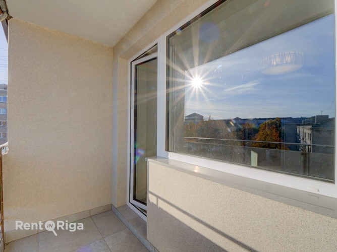 Продаётся полностью отремонтированная квартира с балконом!  Квартира готова Рига - изображение 3