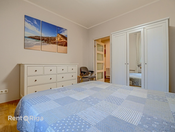 Dzīvoklis Rīgas centrā ar autostāvvietu!  Ilgtermiņā tiek izīrēts 3-istabu dzīvoklis, pēc Rīga - foto 8