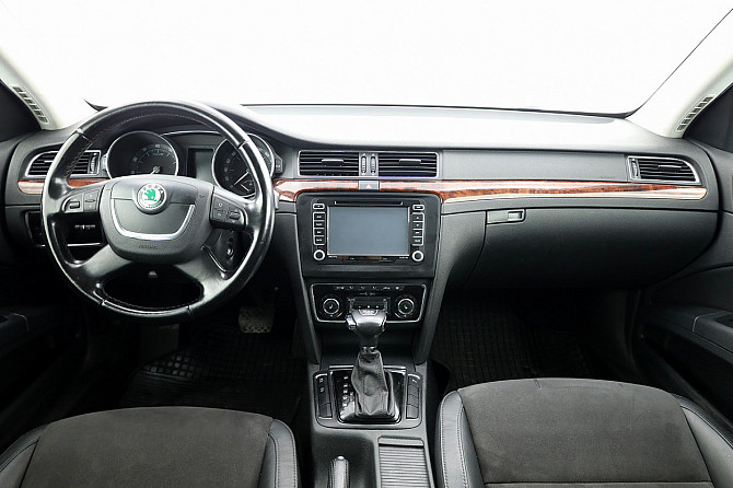 Skoda Superb Highline 4x4 ATM 3.6 191kW Tallina - foto 5