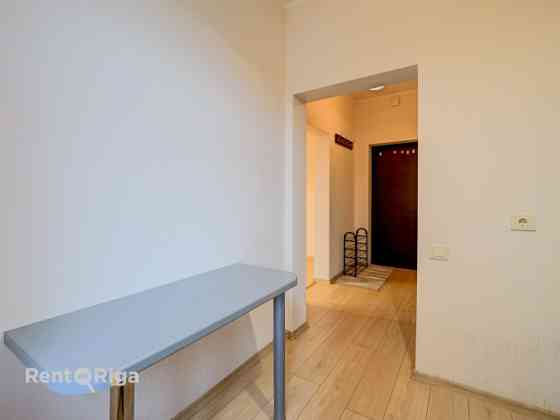 Сдаётся двухкомнатная квартира в центре города, на 3-м этаже благоустроенного Рига