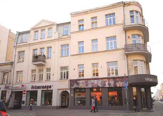 Сдаётся двухкомнатная квартира в центре города, на 3-м этаже благоустроенного Рига