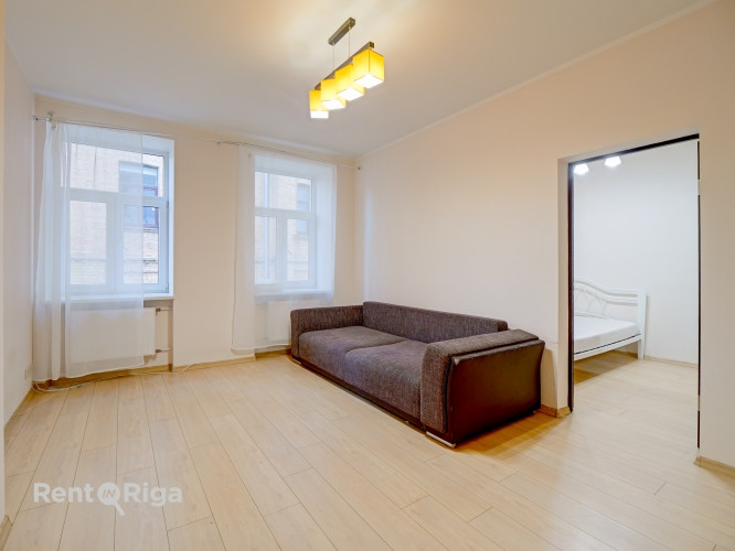 Сдаётся двухкомнатная квартира в центре города, на 3-м этаже благоустроенного Рига - изображение 8