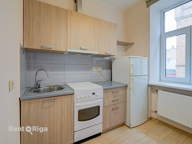 Сдаётся двухкомнатная квартира в центре города, на 3-м этаже благоустроенного Рига - изображение 4