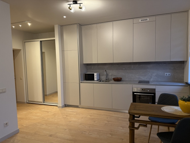 Сдаётся полностью отремонтированная 2-комнатная квартира!  Здание прошло полную Рига - изображение 4