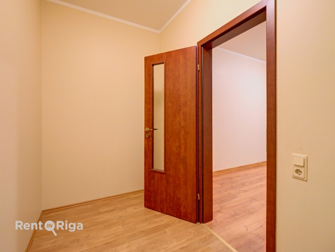 Продаётся 2-комнатная квартира в Валдлаучи!  В стоимость входит подземная Рига - изображение 8