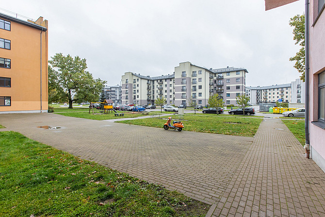 Pārdod īpašnieks plašu 2-istabu dzīvokli ar noliktavu Ādažos, ciematā “Podnieki”, Ūbeļu ielā 16., ... Ādaži - foto 15