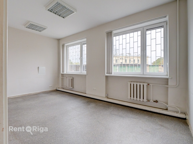 Комплекс школы по адресу ул. Лачплеша 106 предлагается к покупке.  Состав Рига - изображение 9