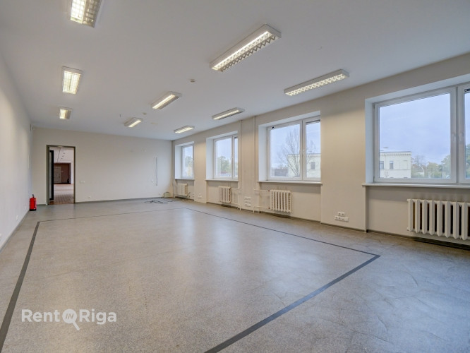 Комплекс школы по адресу ул. Лачплеша 106 предлагается к покупке.  Состав Рига - изображение 6