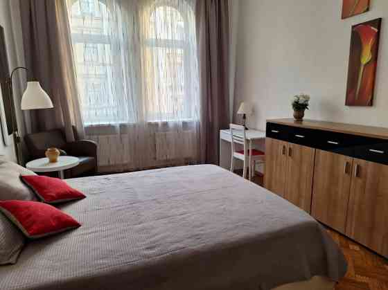 Сдаётся в долгосрочную аренду просторная двухкомнатная квартира с Рига