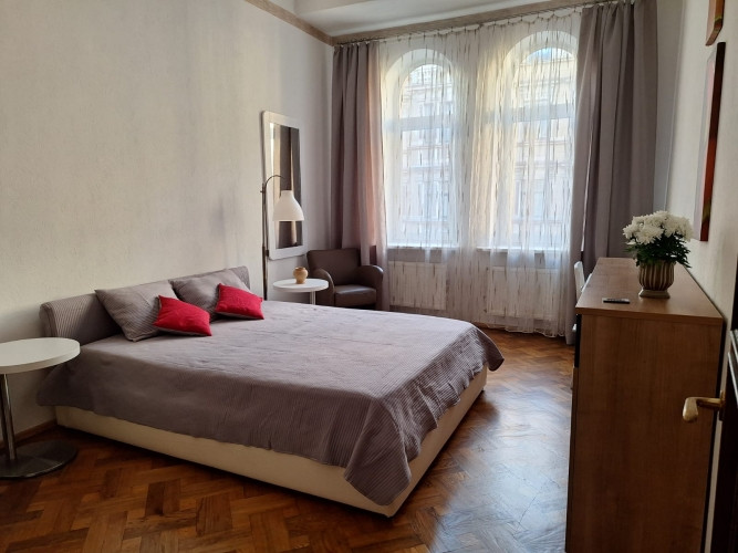 Сдаётся в долгосрочную аренду просторная двухкомнатная квартира с Рига - изображение 1