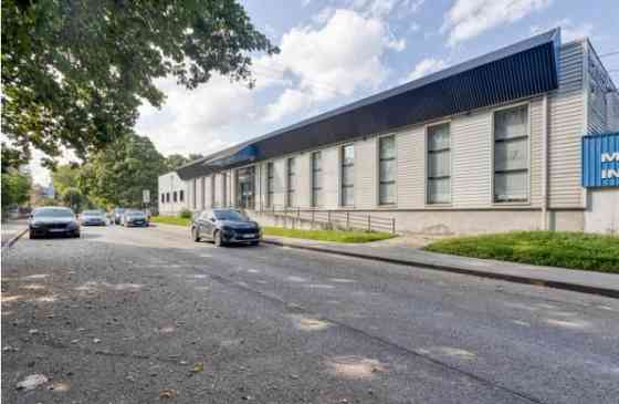 Kapseļu iela 15  коммерческие помещения магазина и склада доступны в аренду с 11.06.2026. Rīga