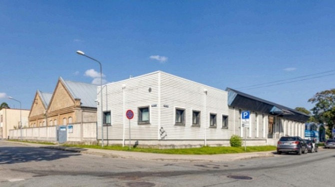 Kapseļu iela 15  pieejamas veikala un noliktavas telpas īrei no 11.06.2026.  Piedāvājam plašas Rīga - foto 1