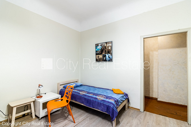 Renovēta māja, logi vērsti uz pagalma pusi, guļamistabu skaits 4 gab., istabas izolētas 3 Rīga - foto 16