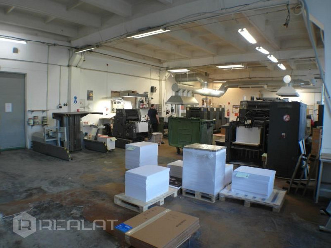 1. stāvs, atsevišķa ieeja, kā arī paceļamie vārti preču piegādei, lieli skatlogi, kvalitatīvi izremo Рига - изображение 17