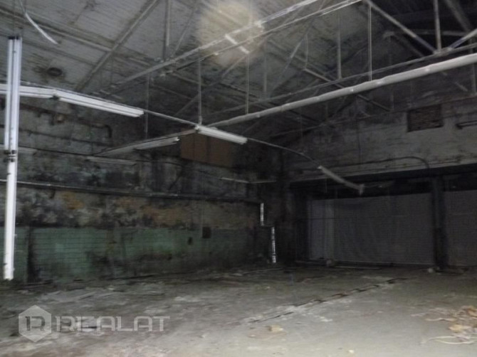 1. stāvs, atsevišķa ieeja, kā arī paceļamie vārti preču piegādei, lieli skatlogi, kvalitatīvi izremo Рига - изображение 19