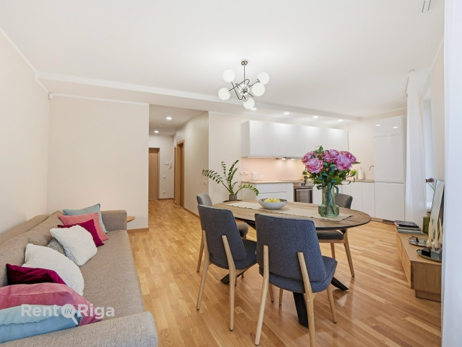 Новая трёхкомнатная квартира с окнами на юго-восток. Полностью оборудованная Рига - изображение 8