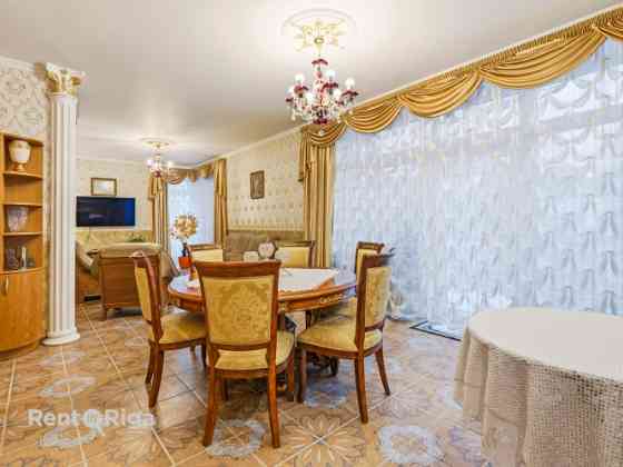 Продаётся 3-комнатная квартира с террасой на живописном берегу озера Балтеэзерc! Рига