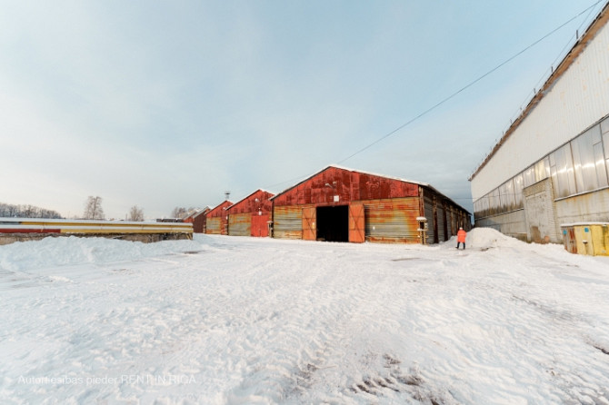 Warehouse No. 20 in the industrial area at 24 Braslas Street.  A metal hangar with one large space m Рига - изображение 5