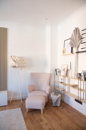 Izīrē gaišu un mājīgu dzīvokli Rīgas centrā!  Plašs dzīvoklis ar augstajiem griestiem lieliskā vietā Рига - изображение 3