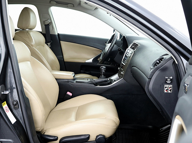 Lexus IS 220 Luxury 2.2 D-4D 130kW Tallina - foto 6