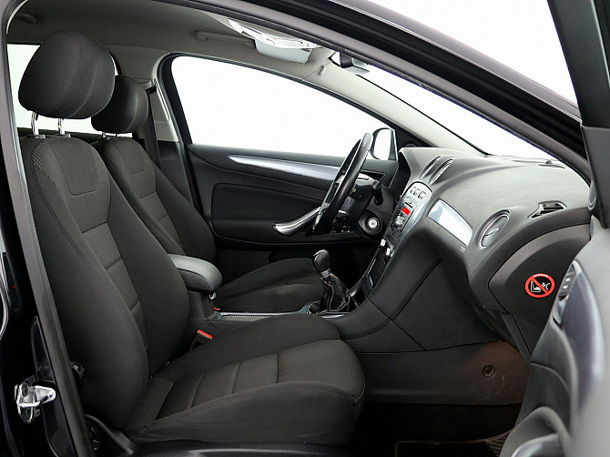 Ford Mondeo Facelift 2.0 107kW Tallina - foto 6