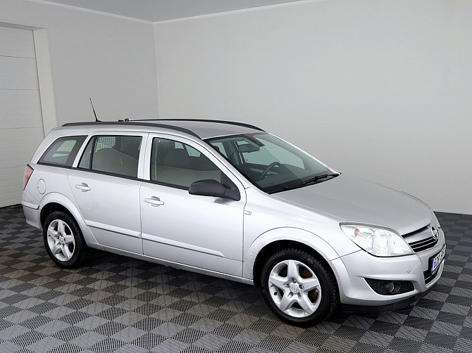 Opel Astra Elegance 1.9 CDTi 74kW Tallina - foto 1