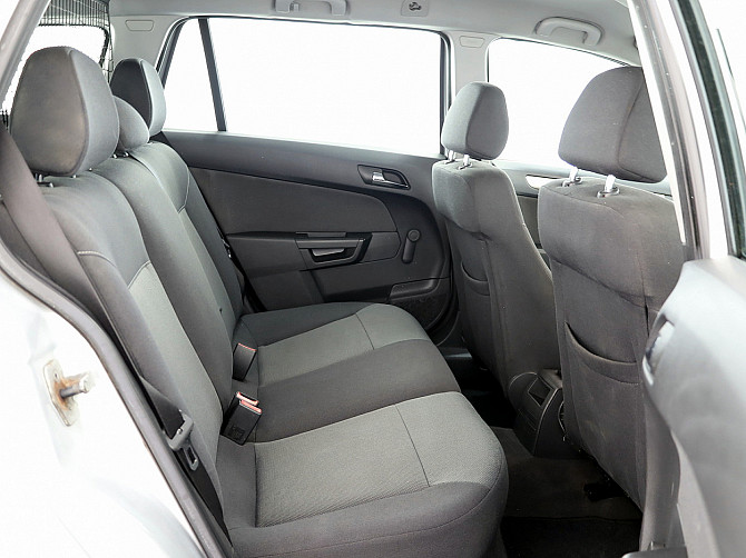 Opel Astra Elegance 1.9 CDTi 74kW Tallina - foto 7