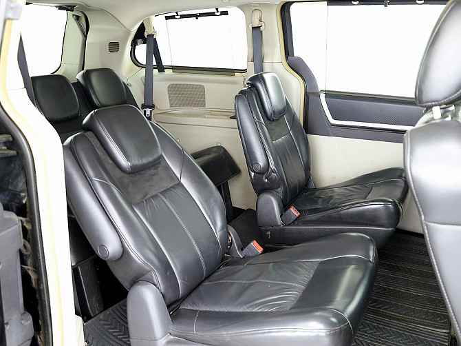 Chrysler Grand Voyager Limited 2.8 CRD 120kW Tallina - foto 6