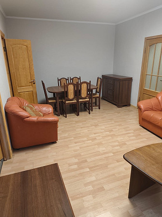 3 istabu mēbelēts dzīvoklis ērta atrašanās vieta (blakus Nacionālajai bibliotēkai). Dzīvoklī... Рига - изображение 6