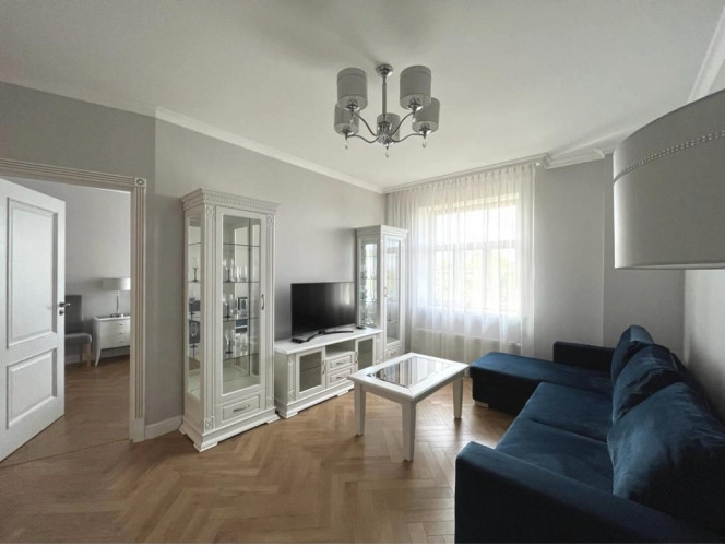 Piedāvājam ekskluzīvus 2-istabu apartamentus Rīgas centrā, jaunā rekonstruētā projektā Rīga - foto 4