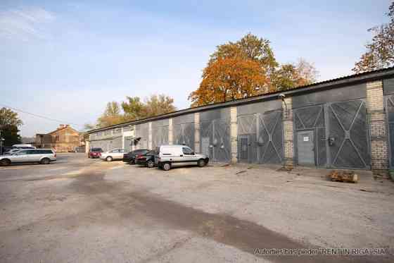 Apkurināmas telpas noliktavai/ražotnei.   Foto informatīvs, piedāvājam blakus telpas šajā pat terito Рига