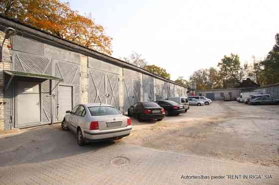 Apkurināmas telpas noliktavai/ražotnei.   Foto informatīvs, piedāvājam blakus telpas šajā pat terito Рига