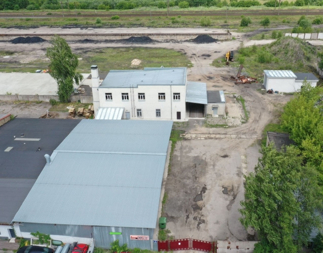 Metal hangar with columns.  Level concrete floor. Inside the hangar there is a 37 sq.m brick buildin Рижский район - изображение 3