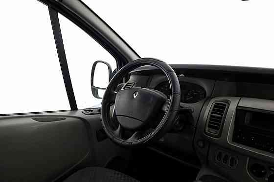 Renault Trafic Passenger Facelift 2.0 dCi 66kW Tallina