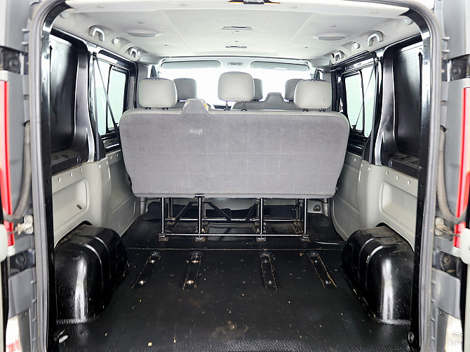 Renault Trafic Passenger Facelift 2.0 dCi 66kW Tallina - foto 8