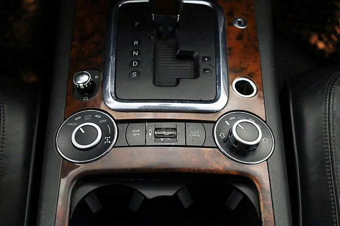 Volkswagen Touareg RS Caractere ATM 2.5 TDI 128kW Таллин - изображение 8