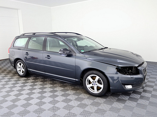 Volvo V70 Summum Facelift 2.0 D4 88kW Таллин - изображение 1