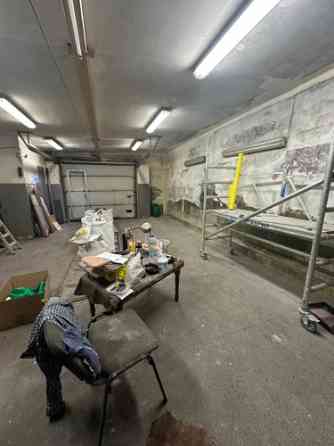 Помещение автосервиса с въездом/подъёмными воротами на Ганибу дамбис. Рига